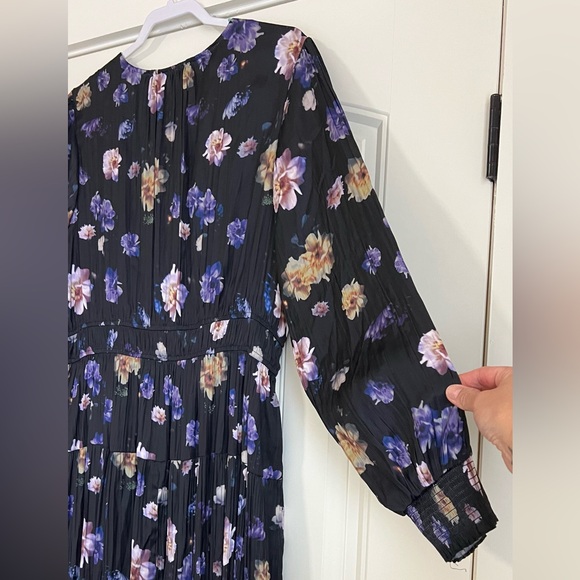 NWT Scoop Women's Plus V Neck Plissé Floral Midi Dress Sz XL - Picture 5 of 12